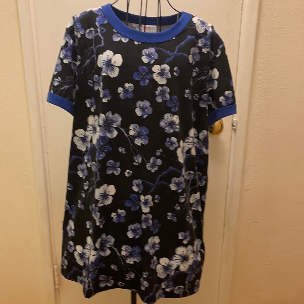 🦄LuLaRoe Liv🦄